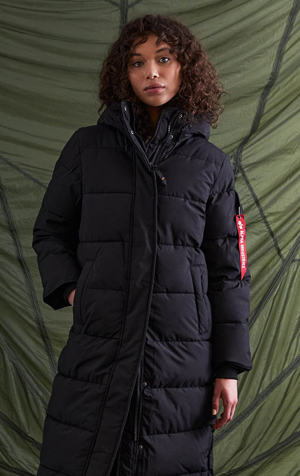 Женская куртка-парка ALPHA INDUSTRIES SIERRA GEN-II PARKA FW 23/24 m black 