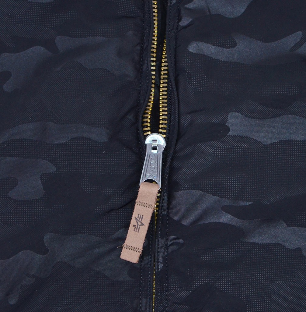 Куртка-бомбер лётная ALPHA INDUSTRIES VF HIDDEN CAMO MA-1 black 