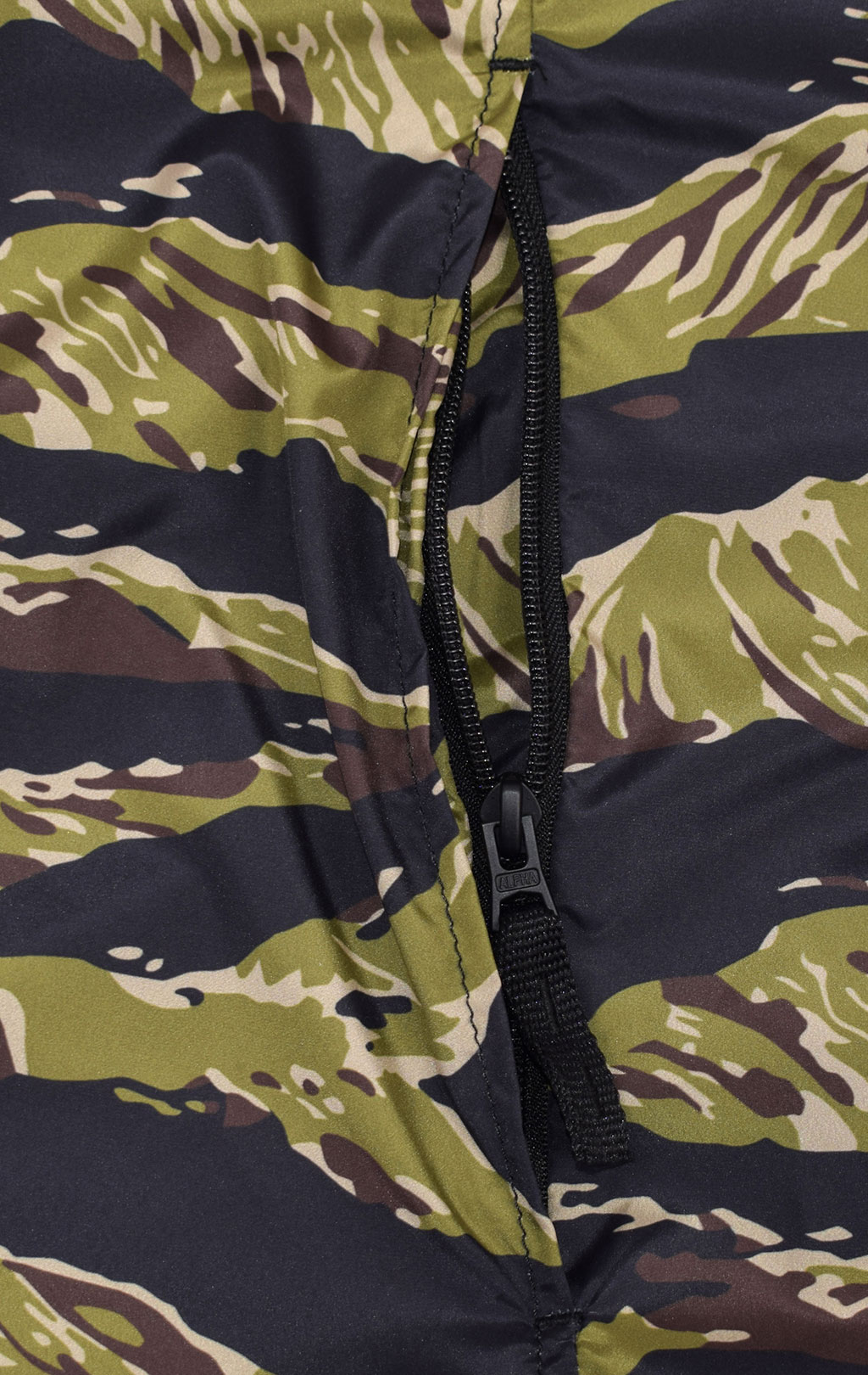 Анорак ALPHA INDUSTRIES GLIDER ANORAK tiger camo 