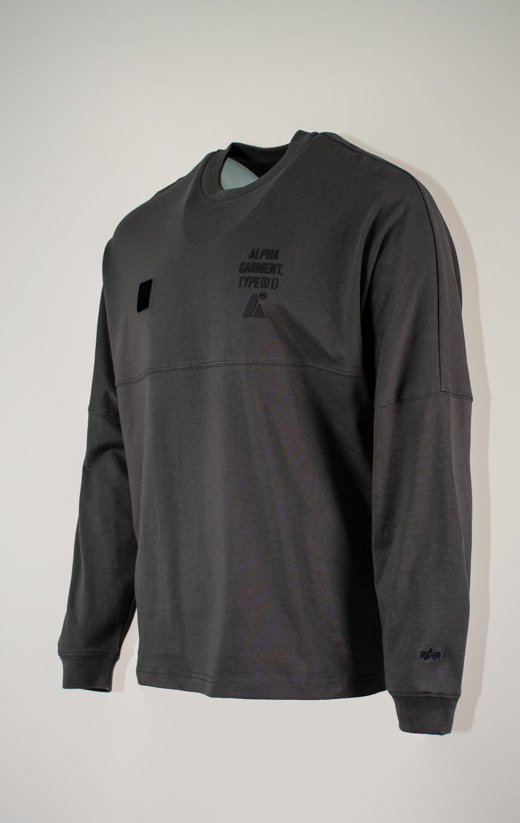Лонгслив ALPHA INDUSTRIES UNFRM LS GRAPHIC TEE FW 25/26 gray M001150 