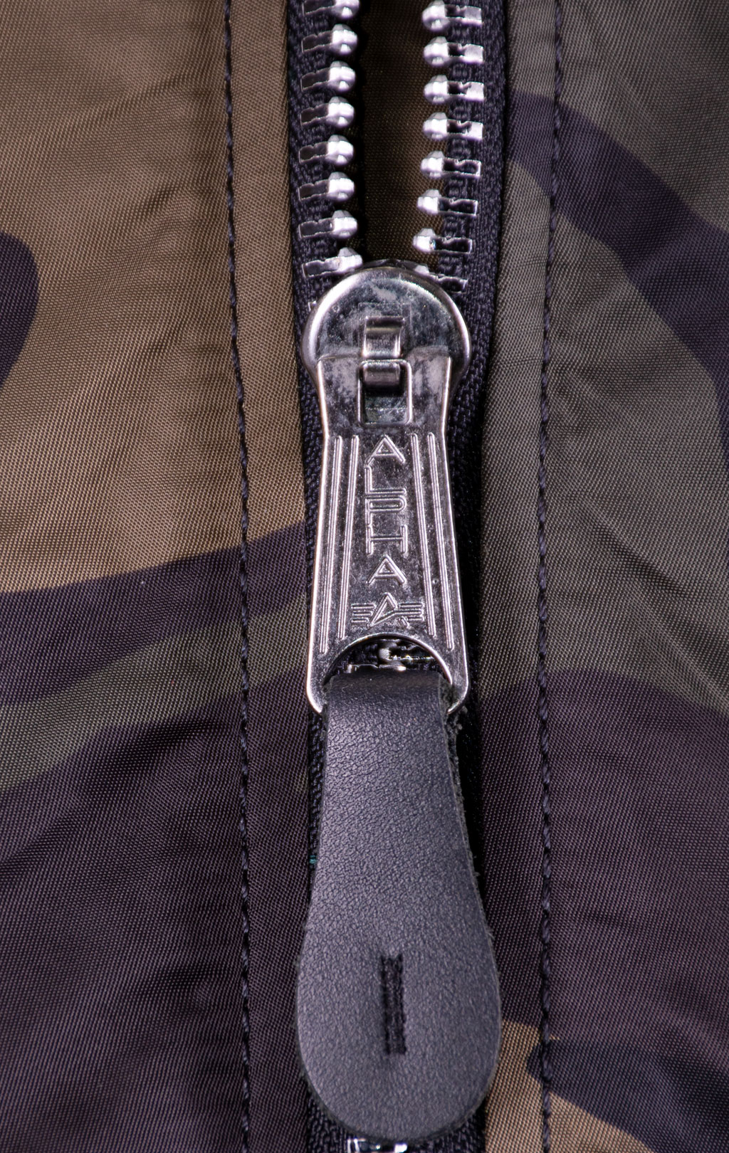 Куртка-бомбер ALPHA INDUSTRIES MA-1 NATUS dark woodland camo 