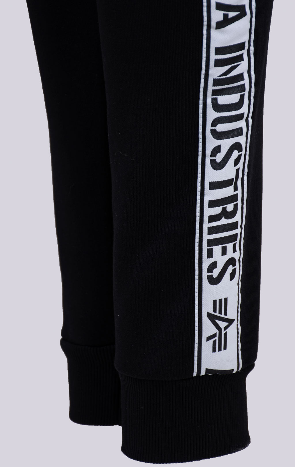 Брюки спортивные джоггеры ALPHA INDUSTRIES AL TAPE JOGGER black 