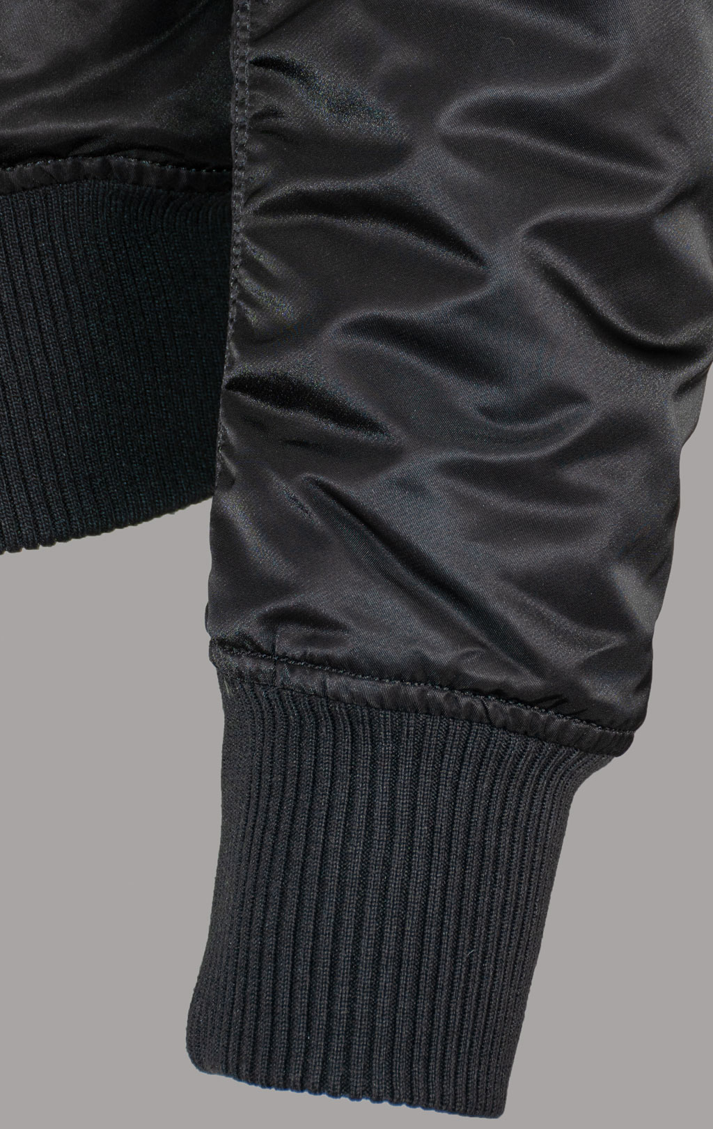 Куртка-бомбер лётная ALPHA INDUSTRIES D-Tec SE big size MA-1 black/red 