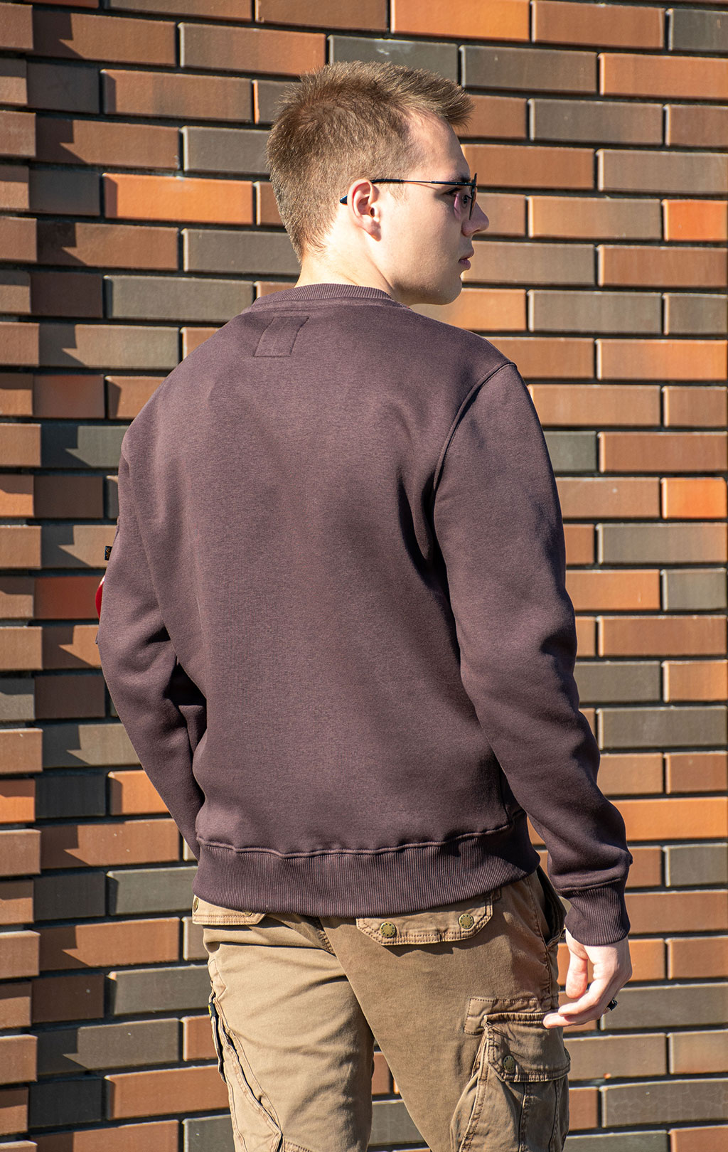 Свитшот ALPHA INDUSTRIES ALPHA LABEL SWEATER hunter brown 