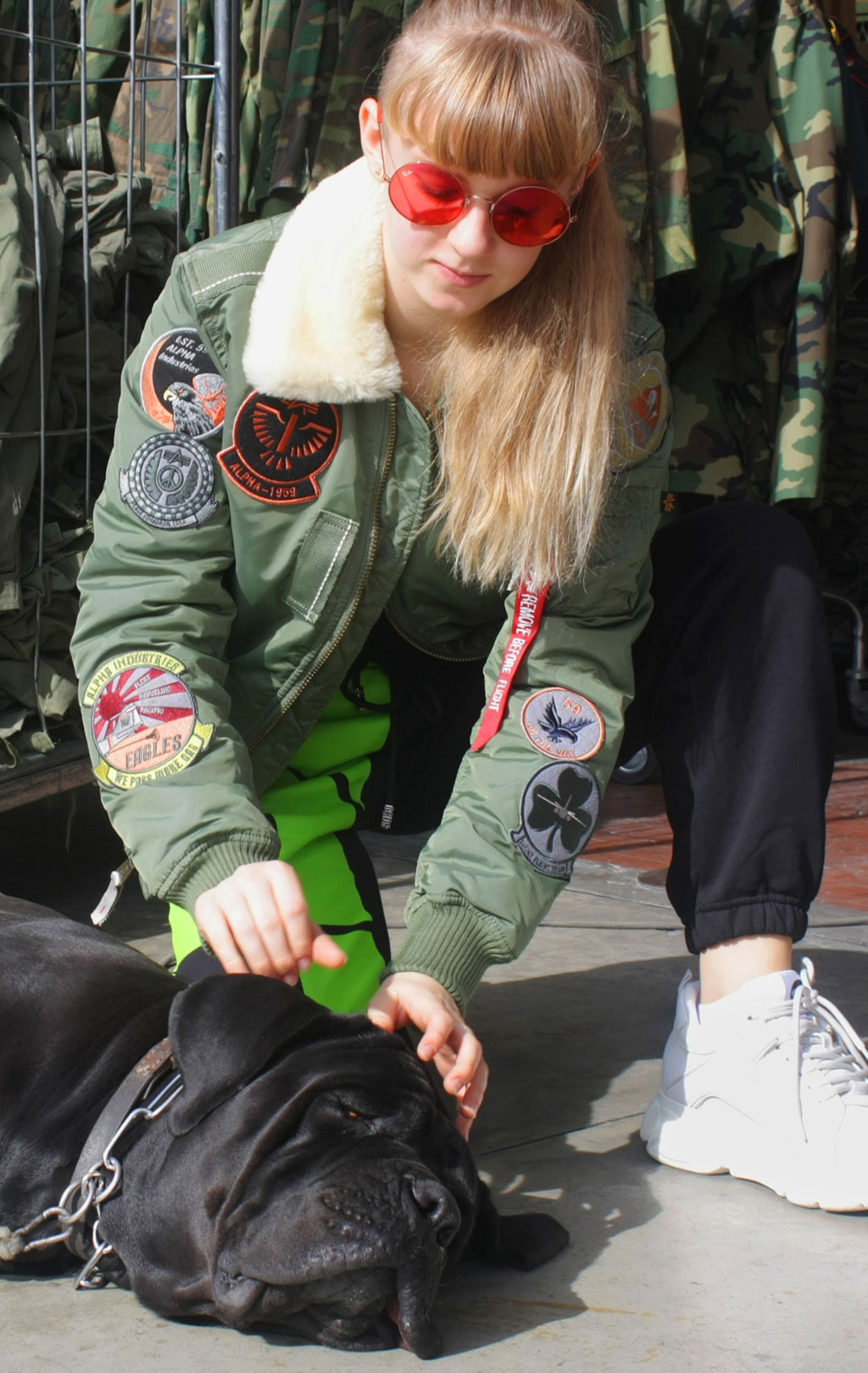 Женская куртка-пилот ALPHA INDUSTRIES INJECTOR-III PATCH sage green 