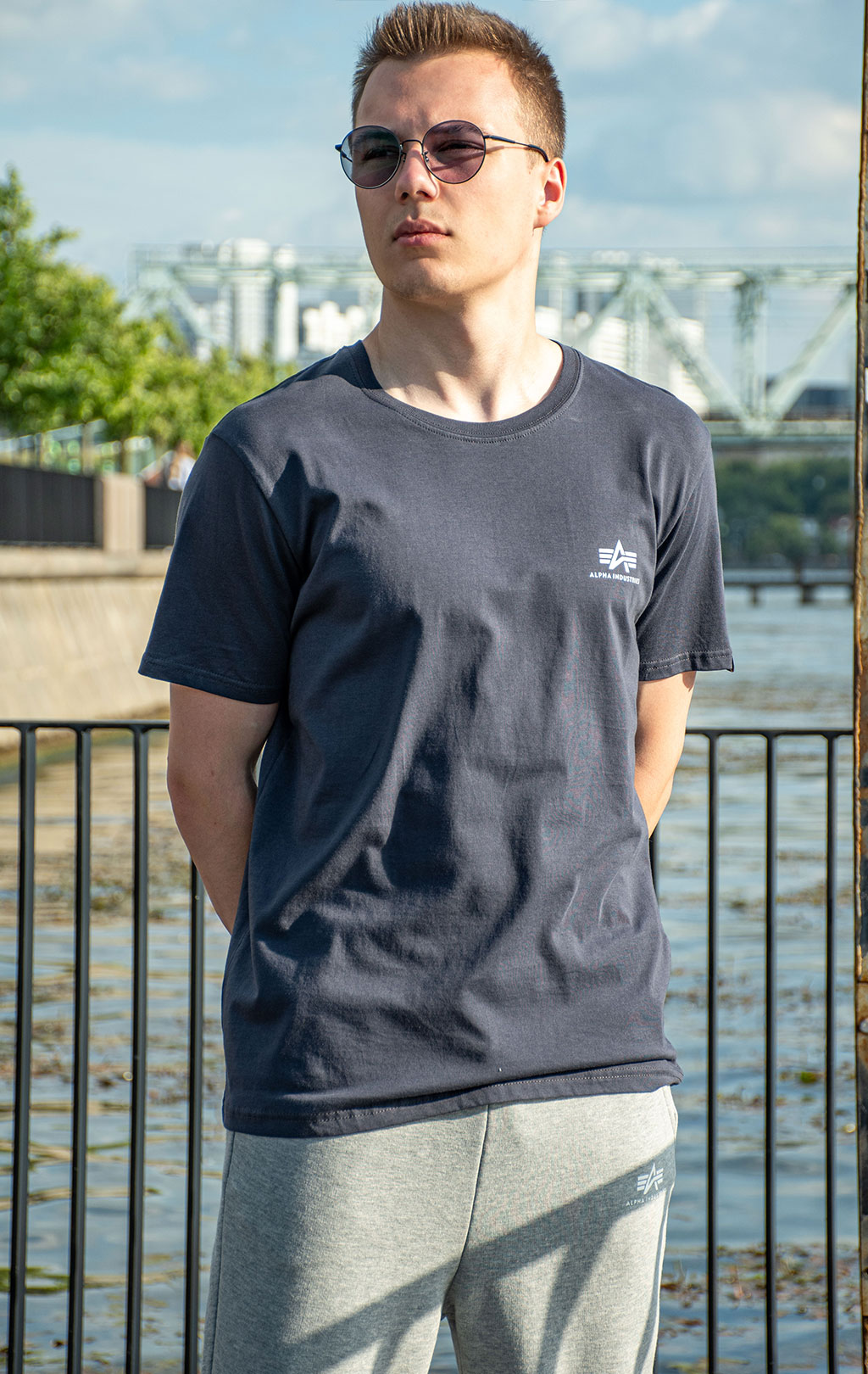 Футболка ALPHA INDUSTRIES BASIC T SMALL LOGO navy 