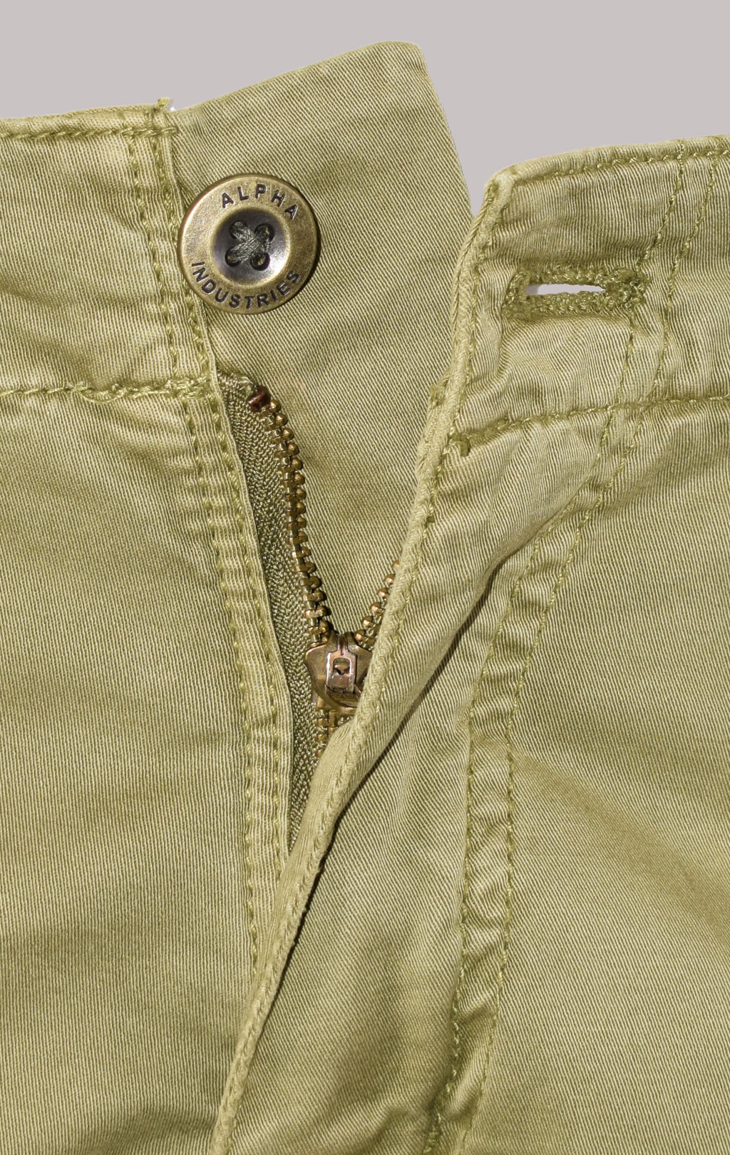 Шорты ALPHA INDUSTRIES UTILITY SHORT olive 