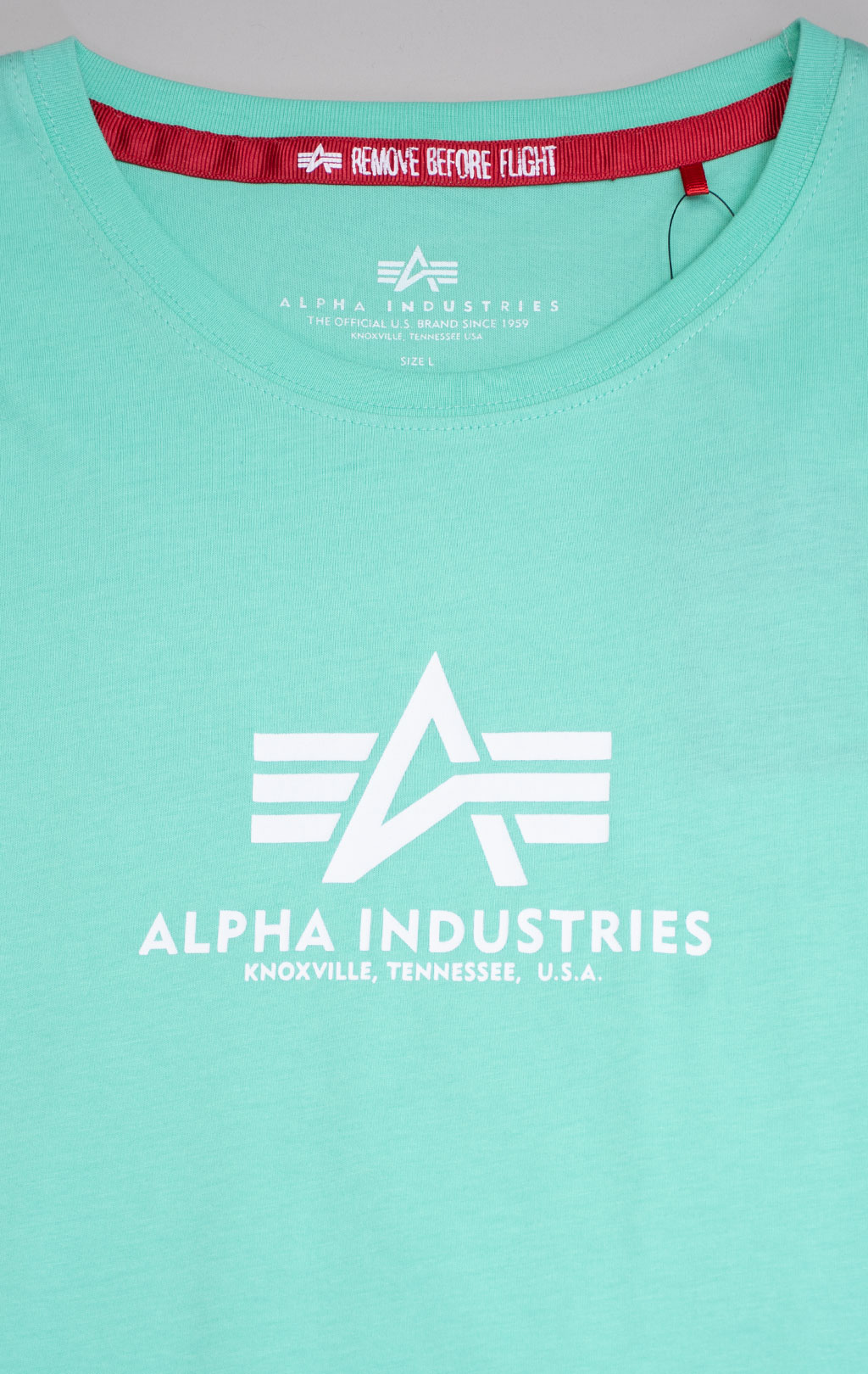 Женская футболка ALPHA INDUSTRIES NEW BASIC T pastel mint 