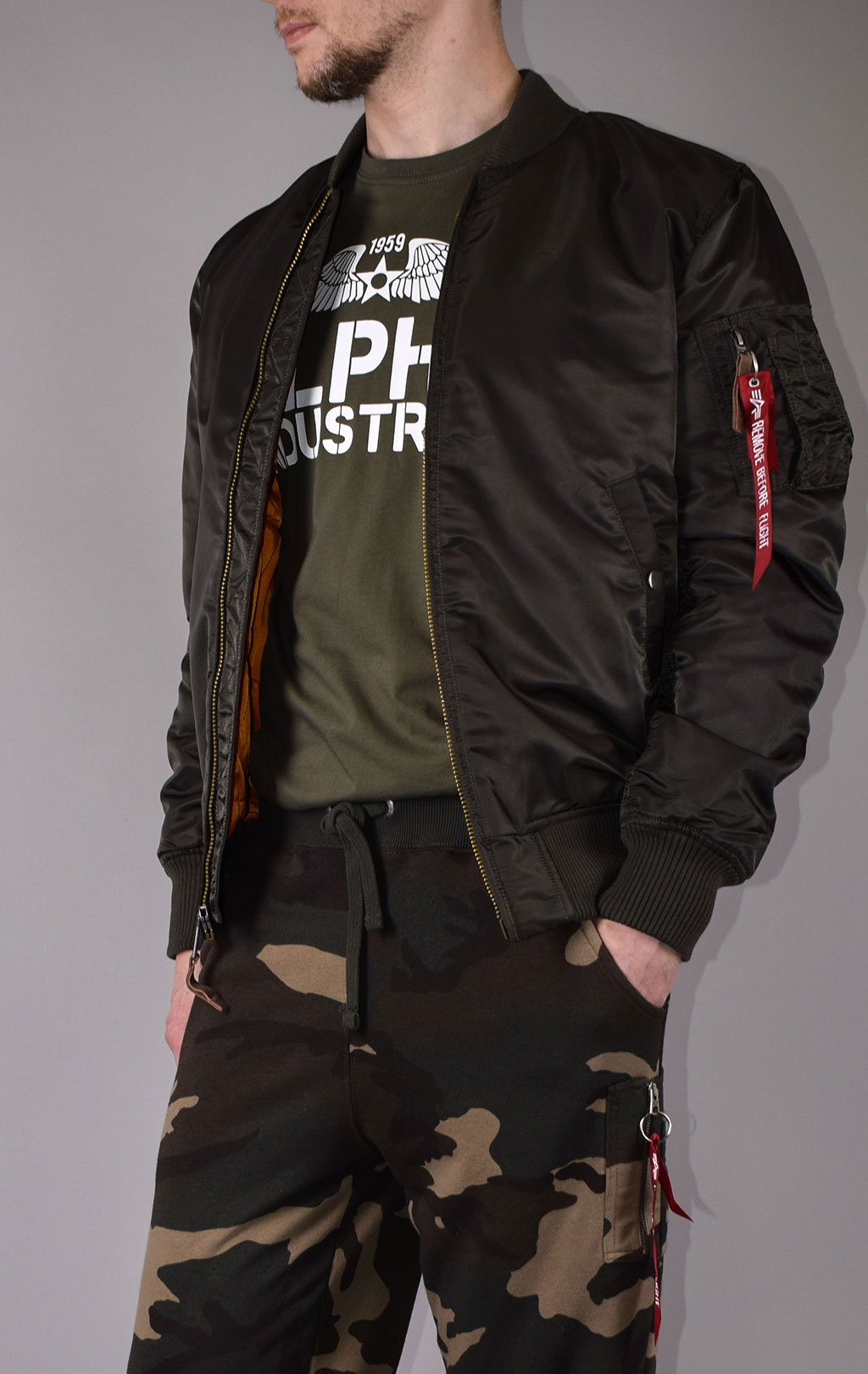 Бомбер ALPHA INDUSTRIES VF 59 LONG MA-1 black/olive 