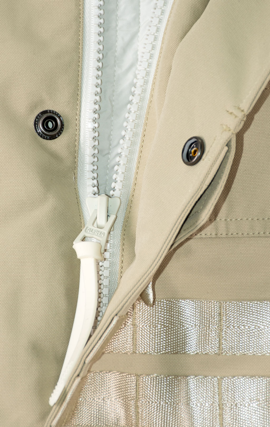 Куртка ALPHA INDUSTRIES 1960s SWEDISH ARMY MOTORCYCLE MOD PARKA FW 25/26 dune white 