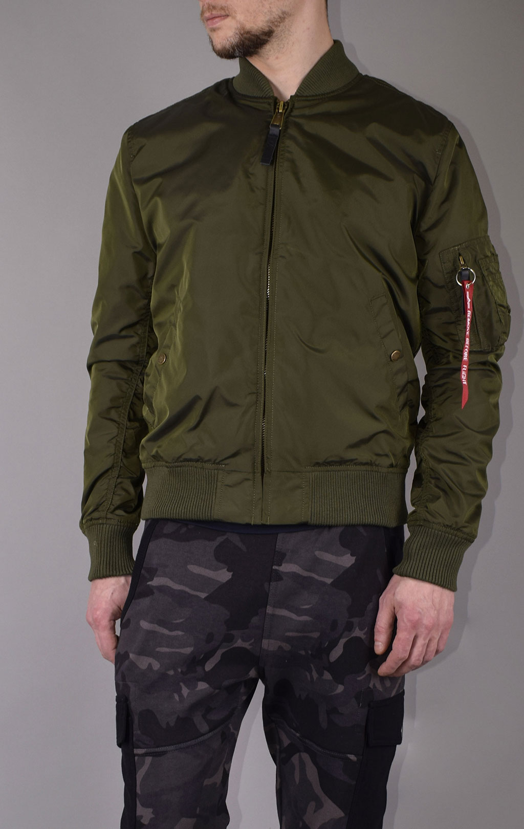 Ветровка-бомбер ALPHA INDUSTRIES TT MA-1 dark green 