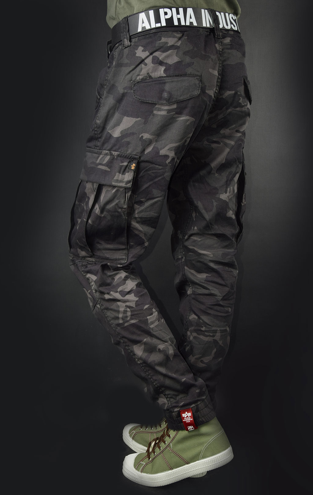 Брюки-карго ALPHA INDUSTRIES AIRMAN black camo 