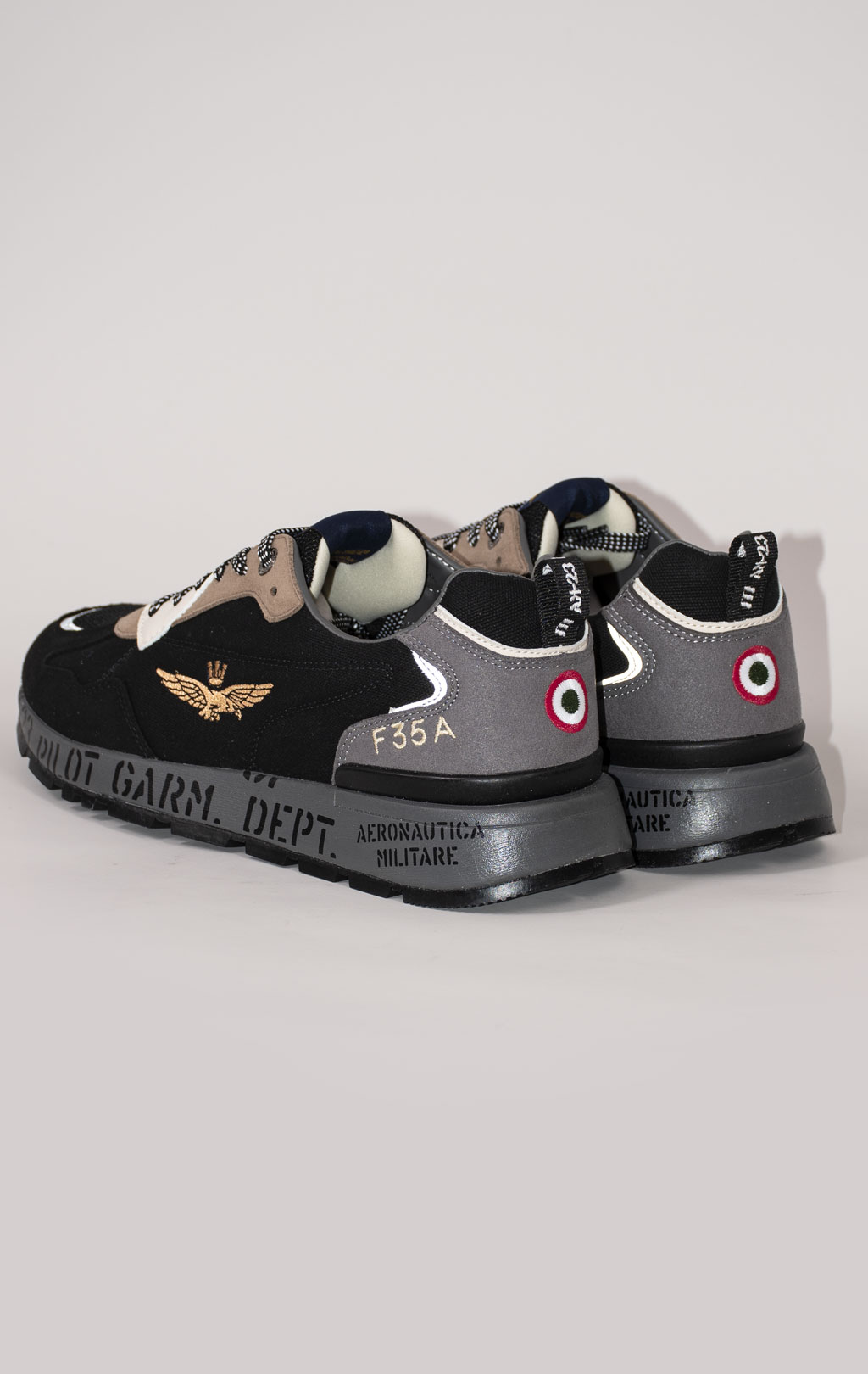 Кроссовки AERONAUTICA MILITARE SS 24 m/CN black/light grey (SC 276 ...