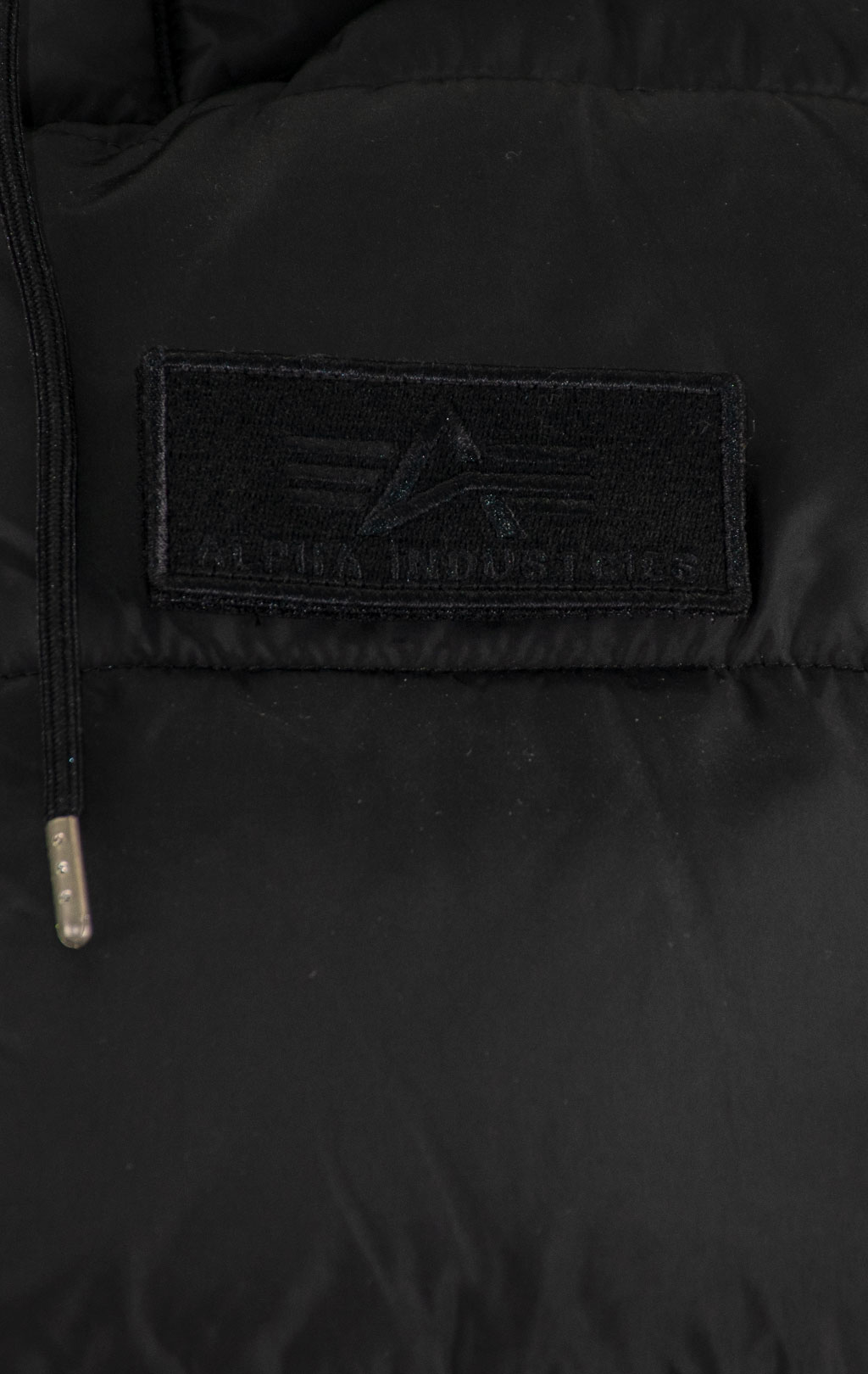 Жилет ALPHA INDUSTRIES HOODED PUFFER VEST FD black 