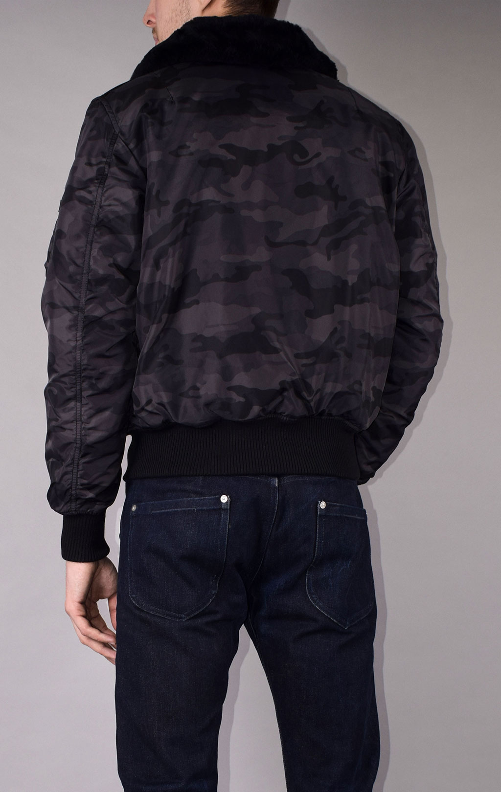 Куртка-пилот ALPHA INDUSTRIES INJECTOR-III black camo 