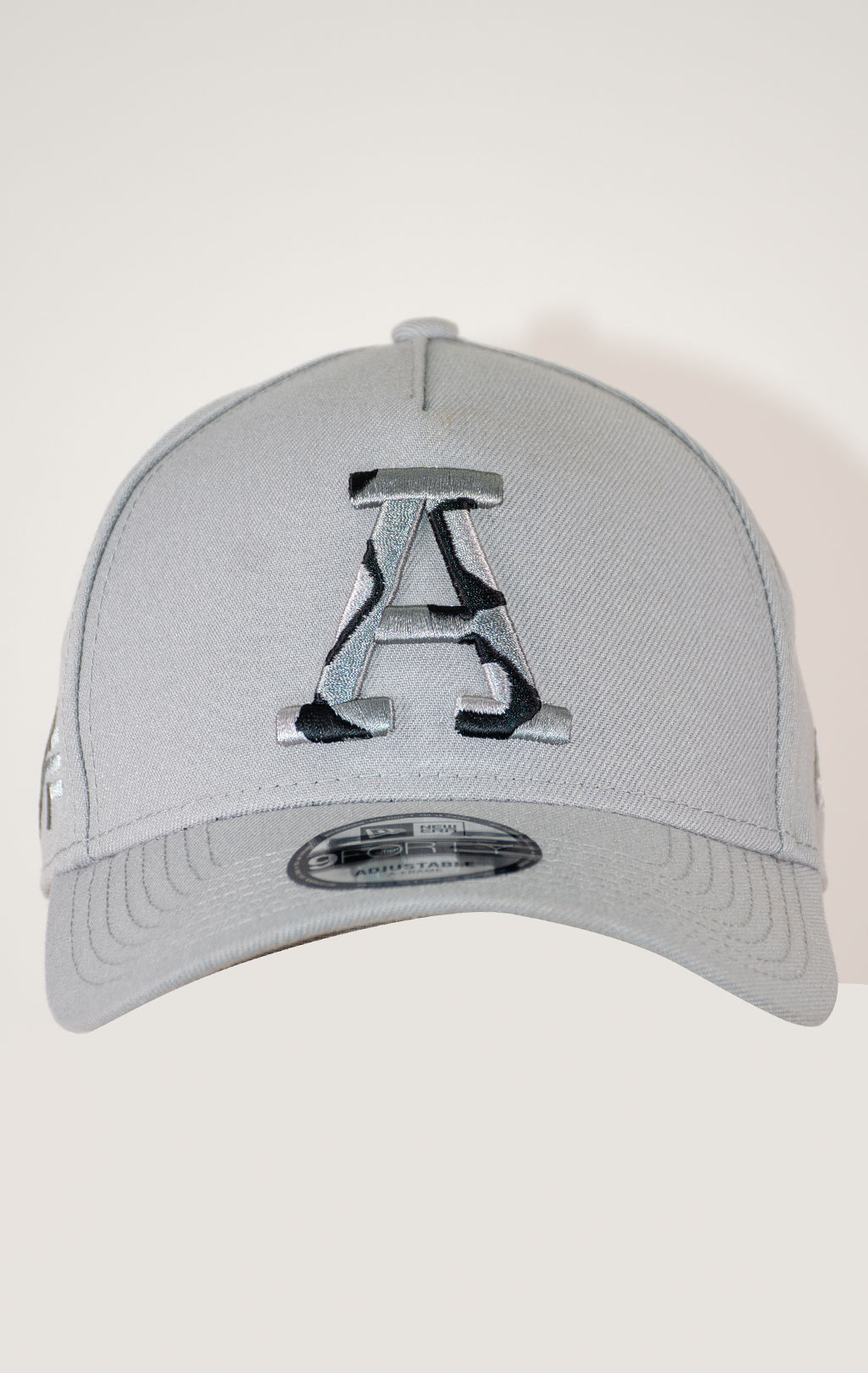 Бейсболка ALPHA INDUSTRIES ALPHA INDUSTRIES 94 FW 25/26 light gray 