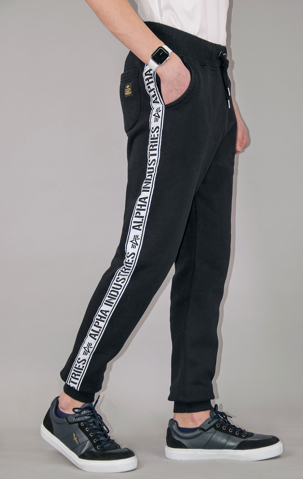 Брюки спортивные джоггеры ALPHA INDUSTRIES AL TAPE JOGGER black 