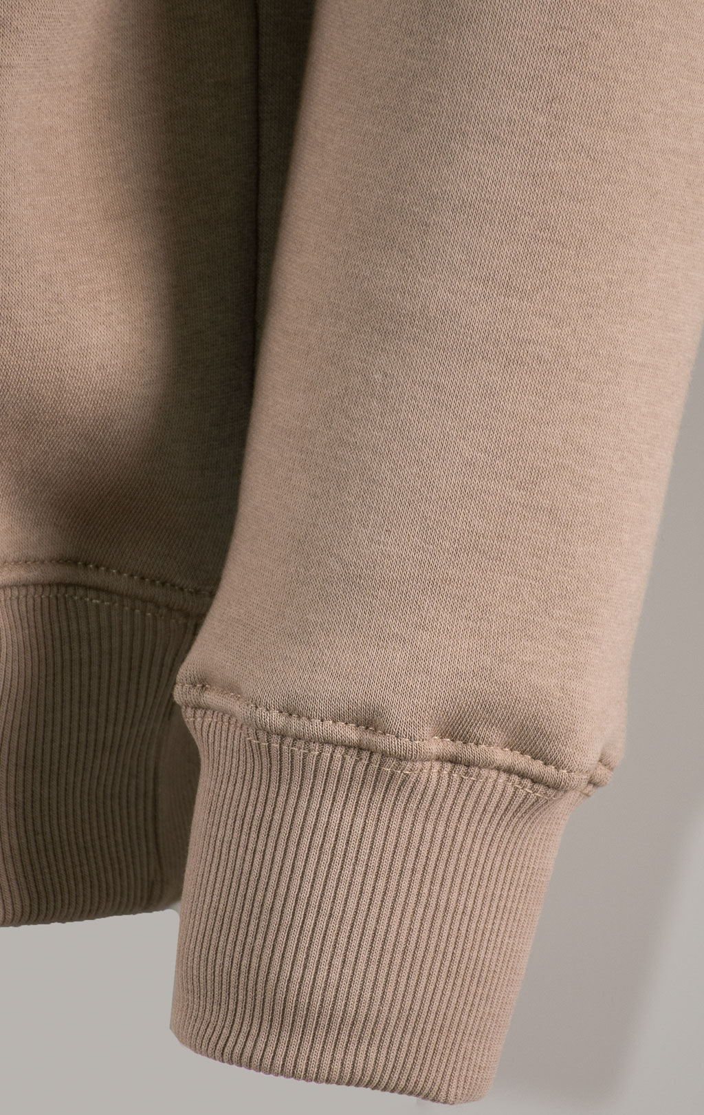 Свитшот ALPHA INDUSTRIES EMB SWEATER vintage sand 