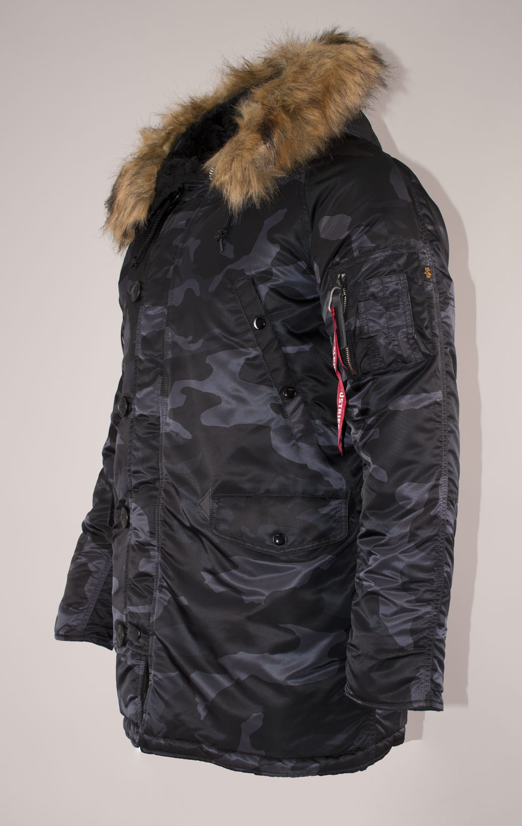 Аляска ALPHA INDUSTRIES SLIM FIT N-3B FW 21/22 m black woodland camo 