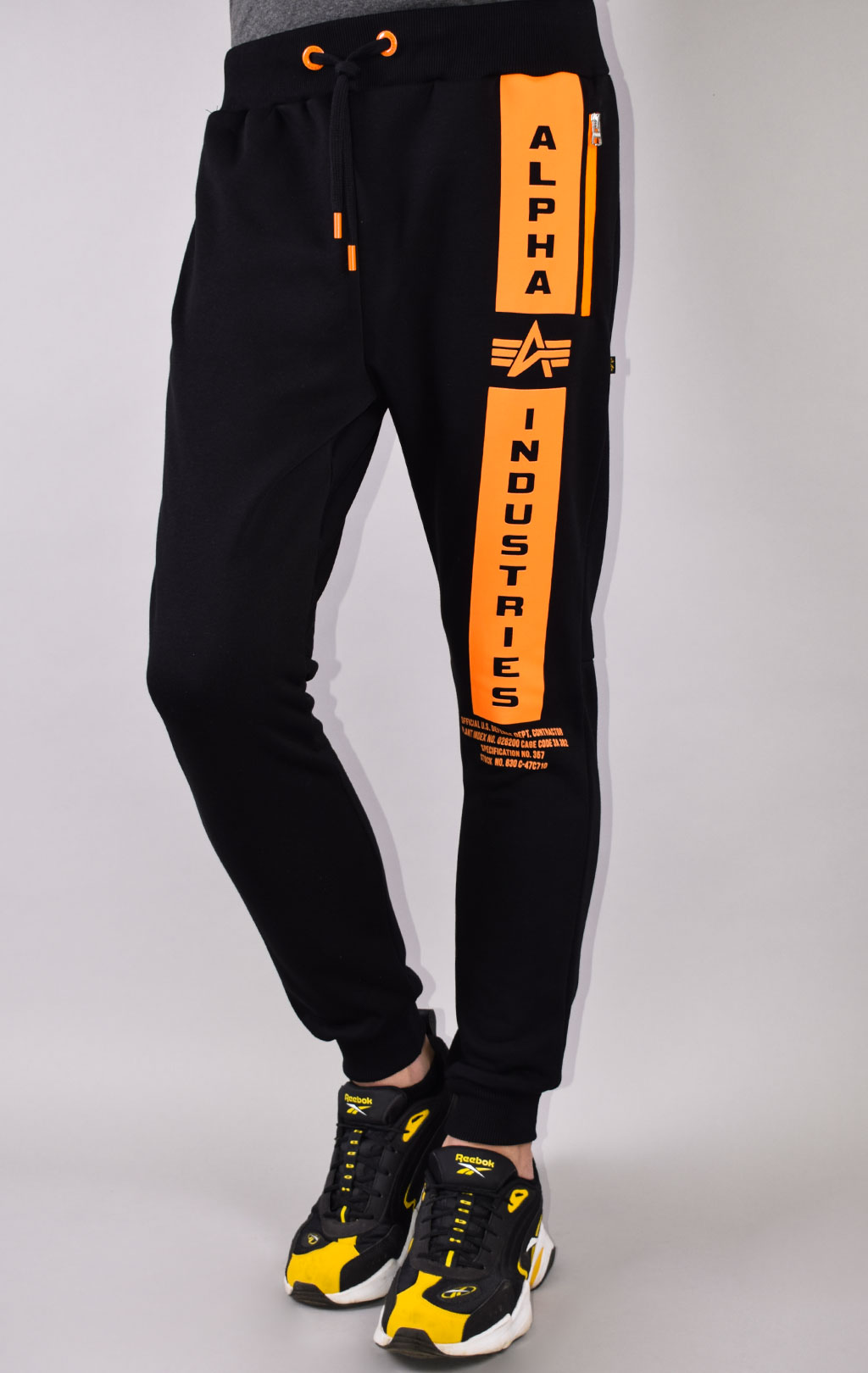 Брюки спортивные джоггеры ALPHA INDUSTRIES DEFENCE JOGGER black/orange 