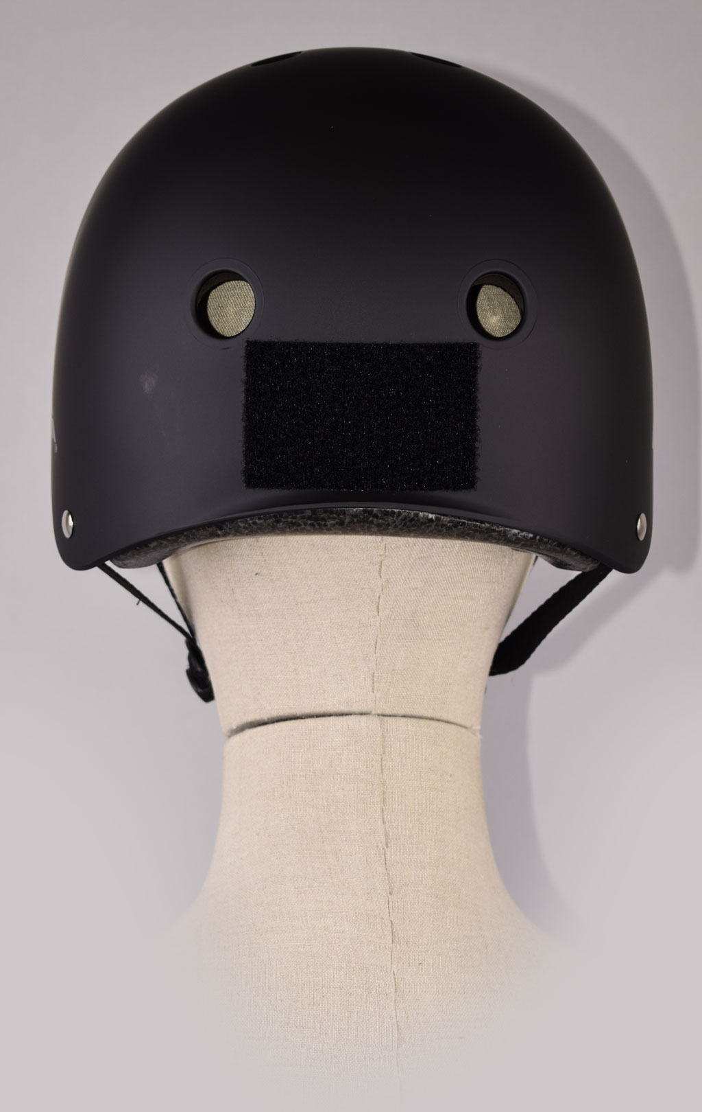 Шлем защитный SwissEye black 