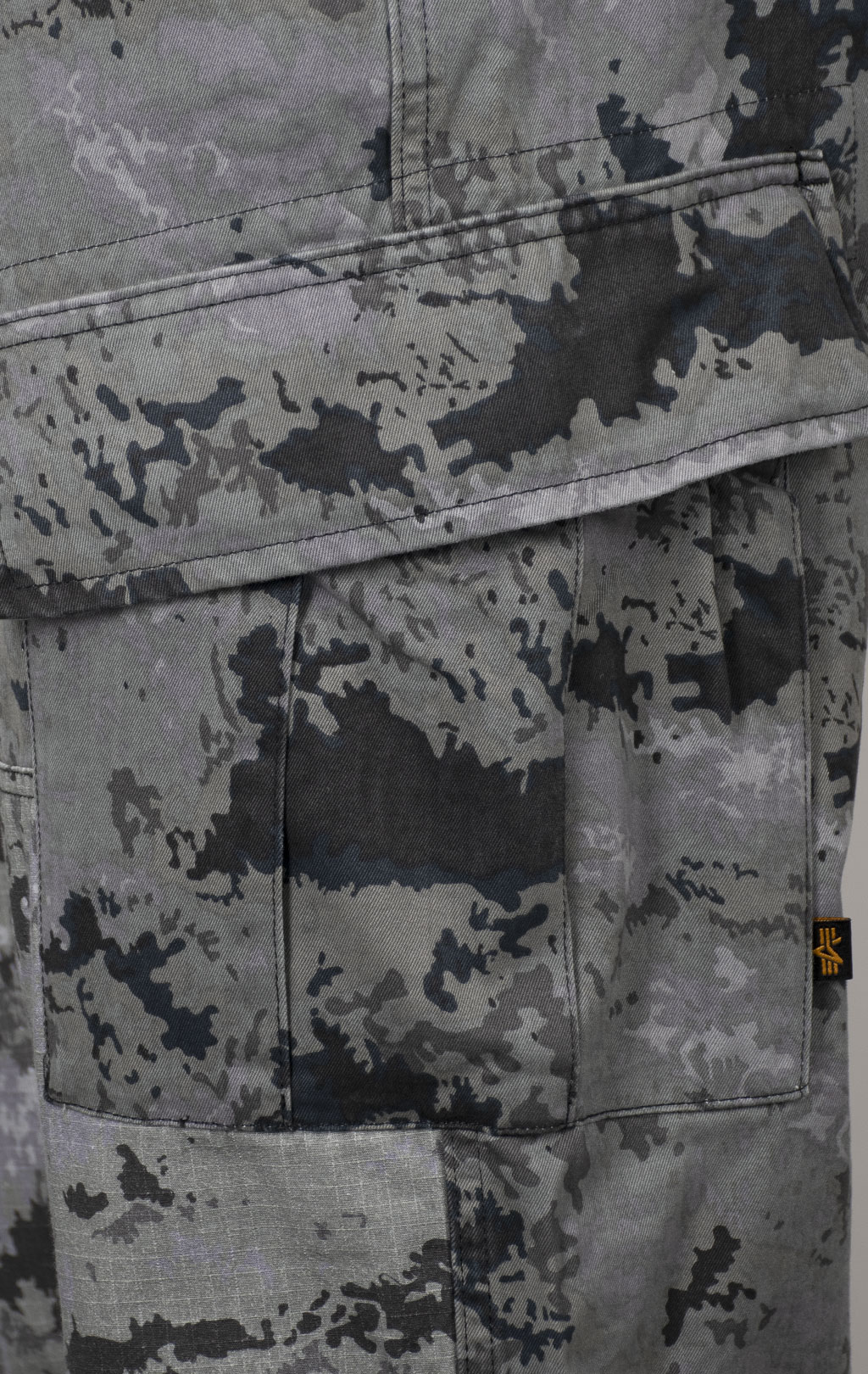 Брюки-карго ALPHA INDUSTRIES ACU PANT плотные FW 24/25 black blur camo 