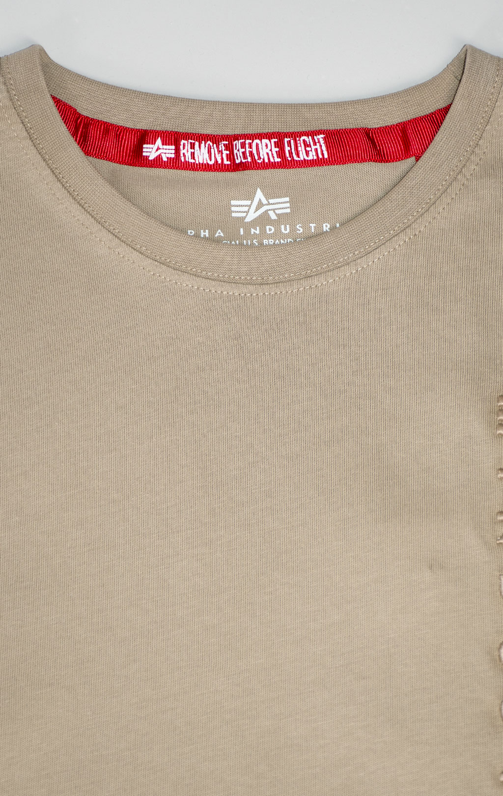 Футболка ALPHA INDUSTRIES EMB T vintage sand 