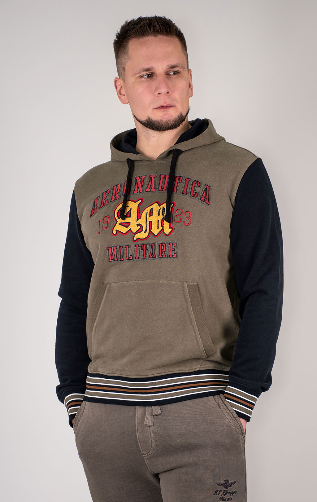 Толстовка с капюшоном AERONAUTICA MILITARE FW 24/25/TR olive night/black (FE 1933) 