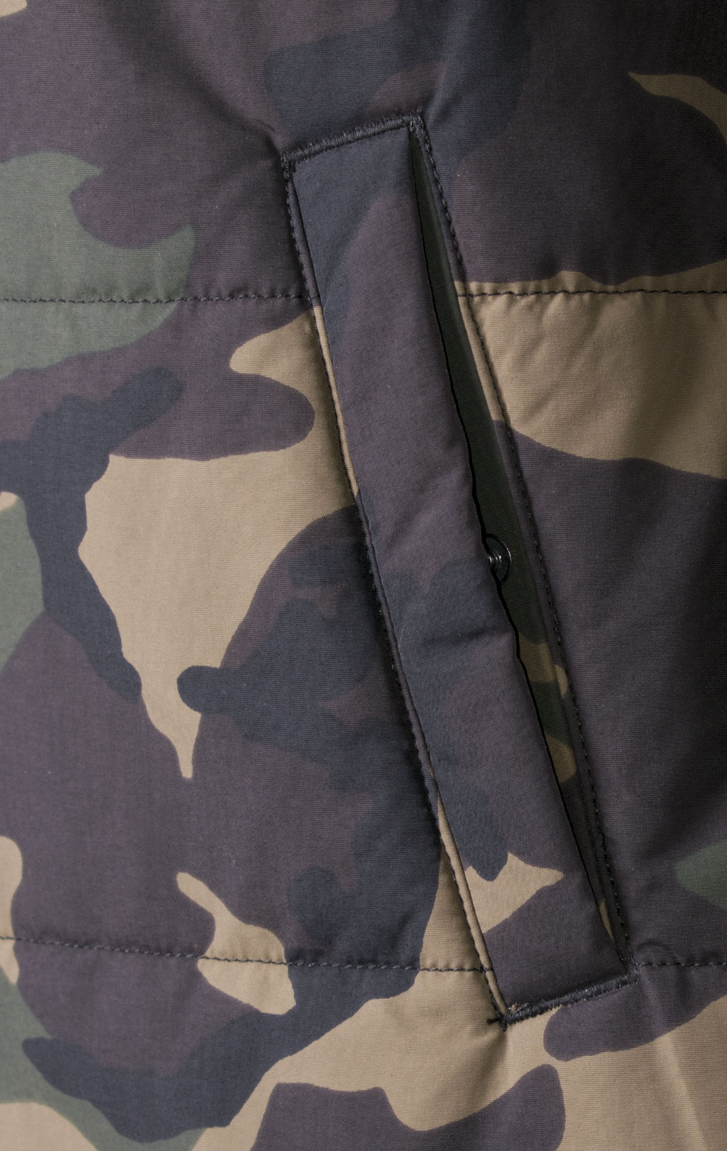 Женская куртка-парка ALPHA INDUSTRIES SIERRA PRIMALOFT PARKA dark woodland camo 