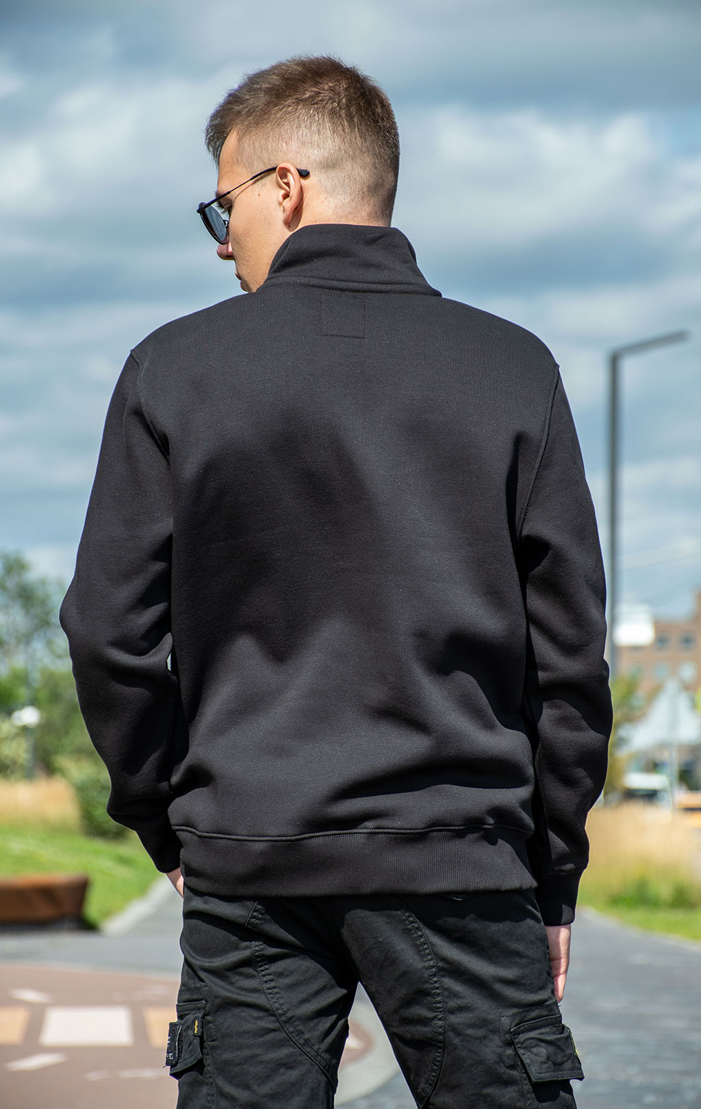 Толстовка ALPHA INDUSTRIES HALF ZIP SWEATER SMALL LOGO black 