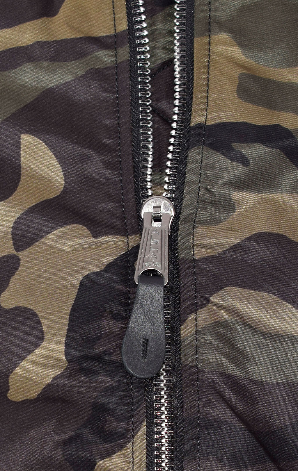 Куртка-бомбер ALPHA INDUSTRIES NATUS MA-1 dark woodland camo 