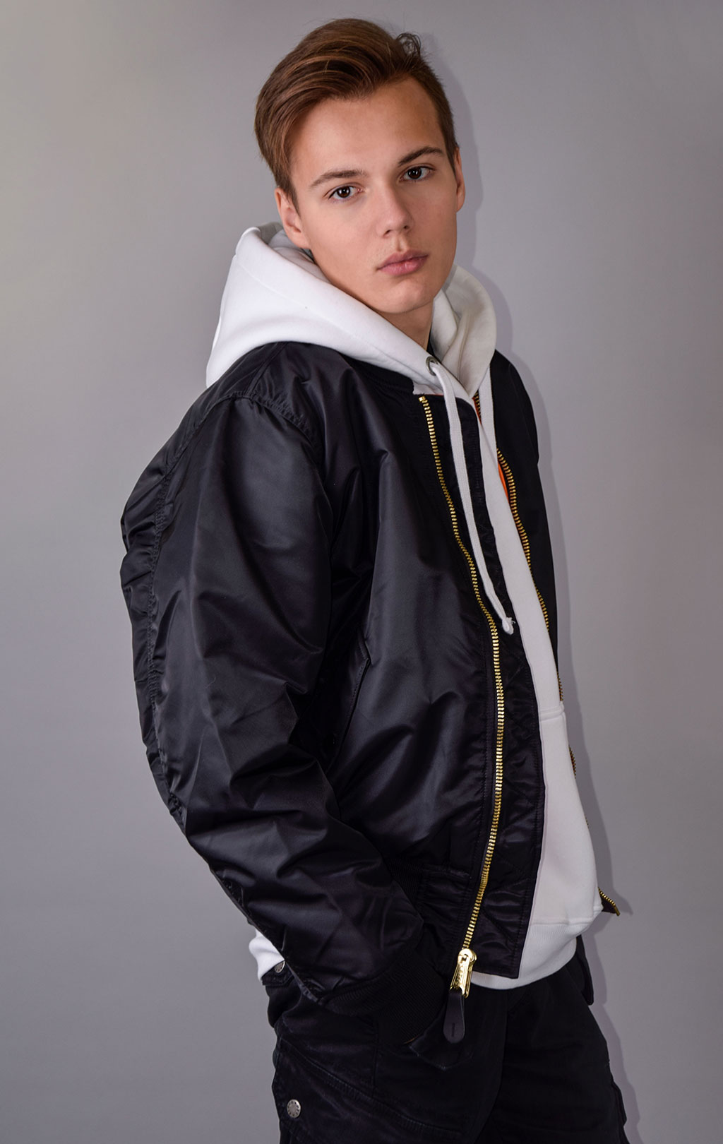 Бомбер ALPHA INDUSTRIES ORIGINAL FIT MA-1 FW 22/23 m black 