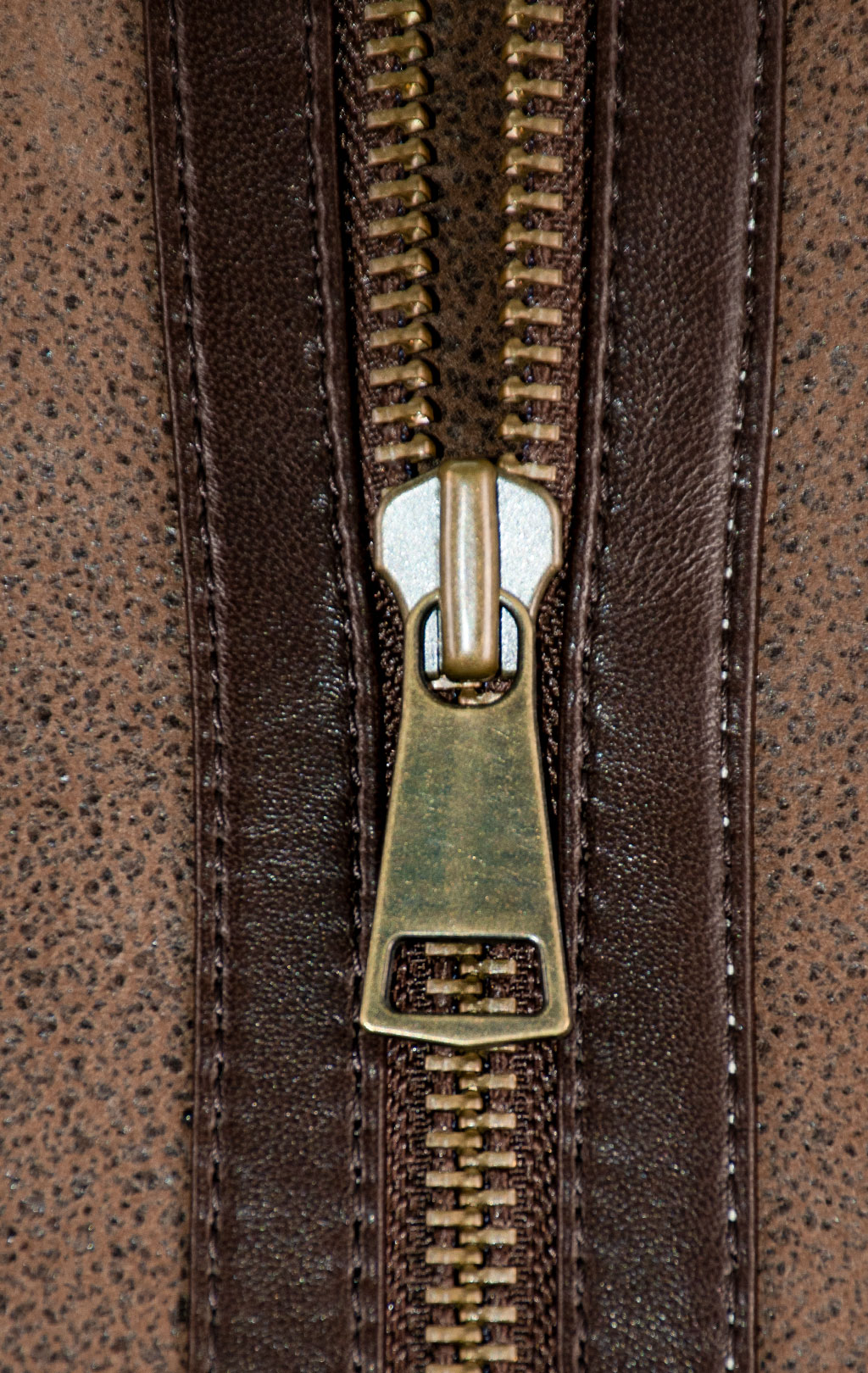 Куртка-пилот KODZIC B-3 HOODED овчина FW 25/26 brown 