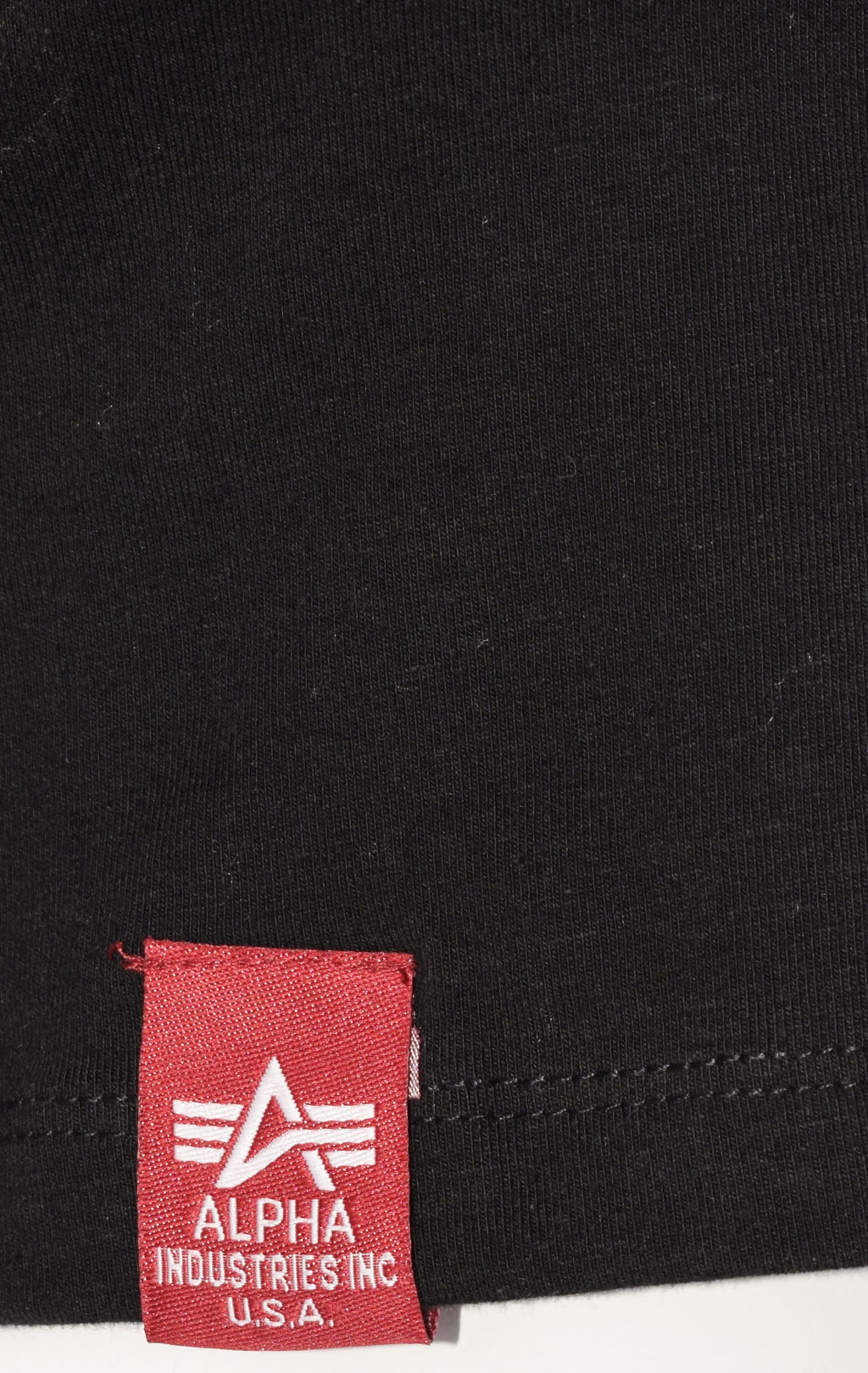 Женский лонгслив ALPHA INDUSTRIES BASIC CROPPED LS black 