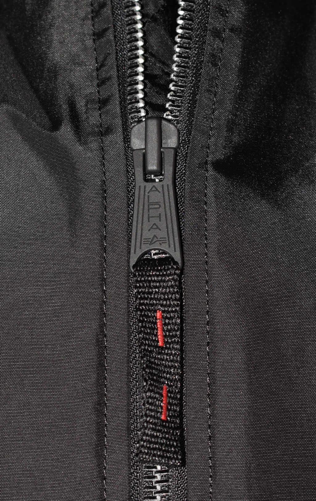 Ветровка-бомбер лётная ALPHA INDUSTRIES TT HOOD CUSTOM MA-1 black 