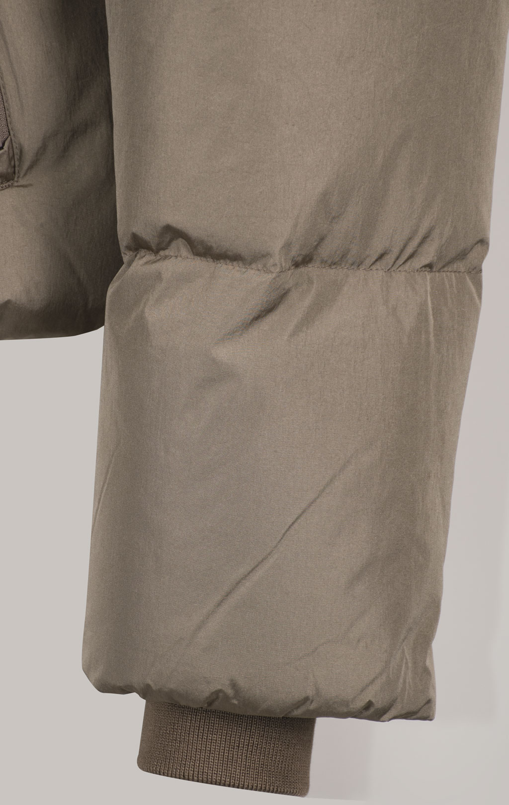 Женская куртка ALPHA INDUSTRIES SIERRA SHORT PUFFER FW 24/25 coyote brown 