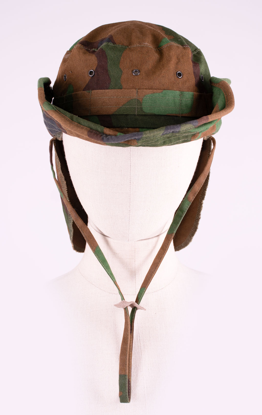 Панама с защитой шеи и каркасом jungle camo б/у Голландия