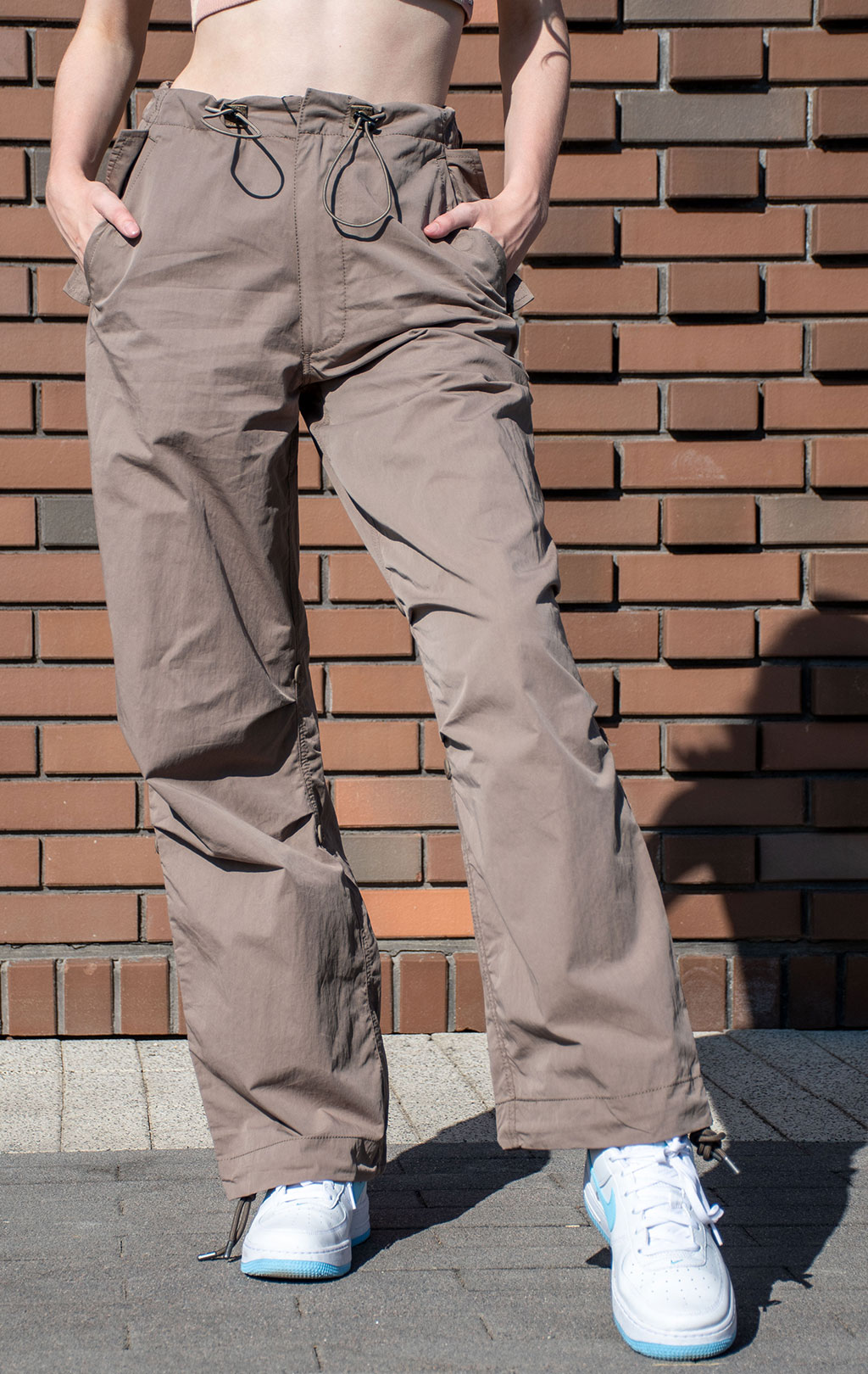 Брюки-карго парашюты ALPHA INDUSTRIES PARACHUTE PANTS FW 24/25 coyote brown 
