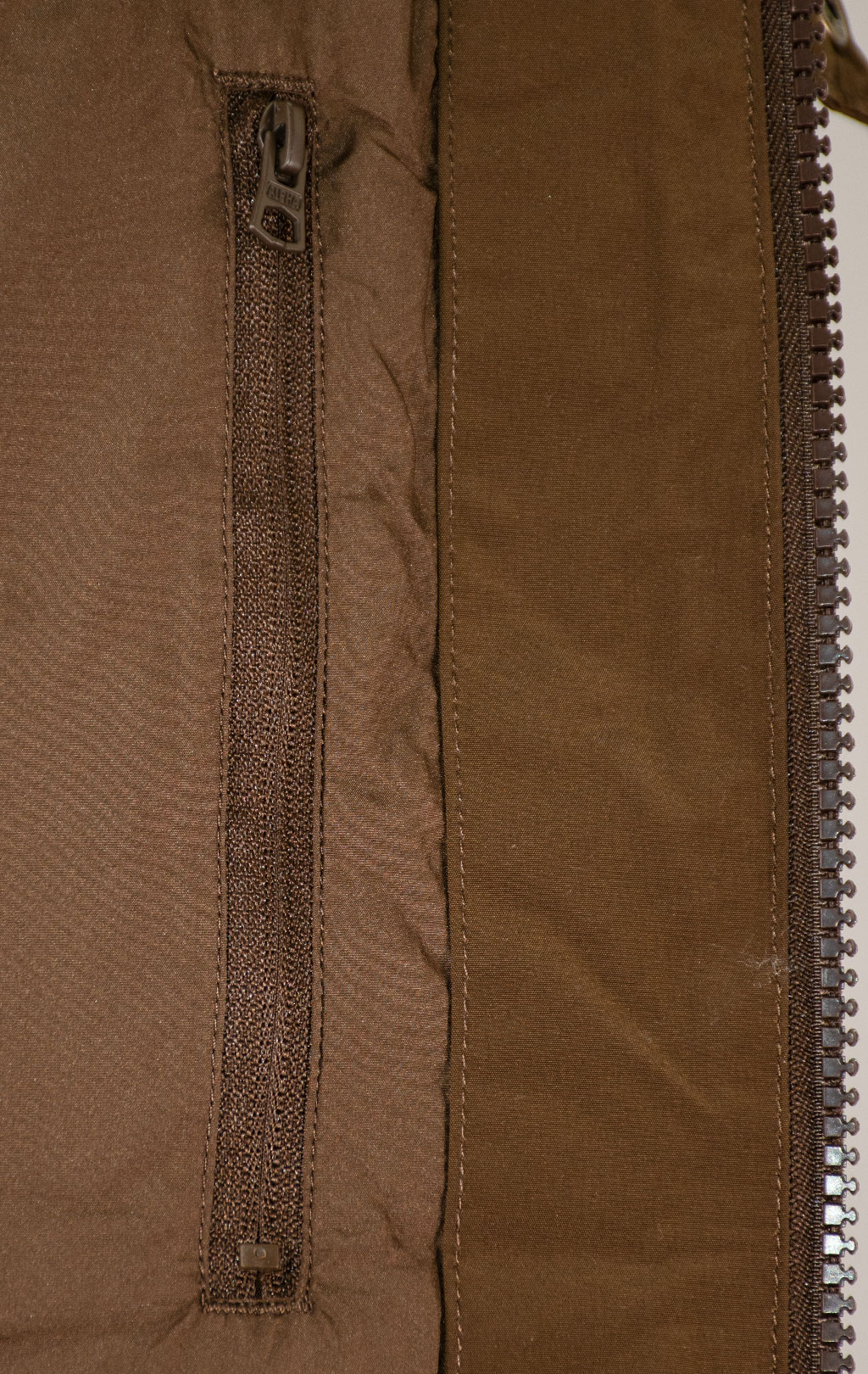 Куртка ALPHA INDUSTRIES PUFFER PARKA FW 25/26 espresso 