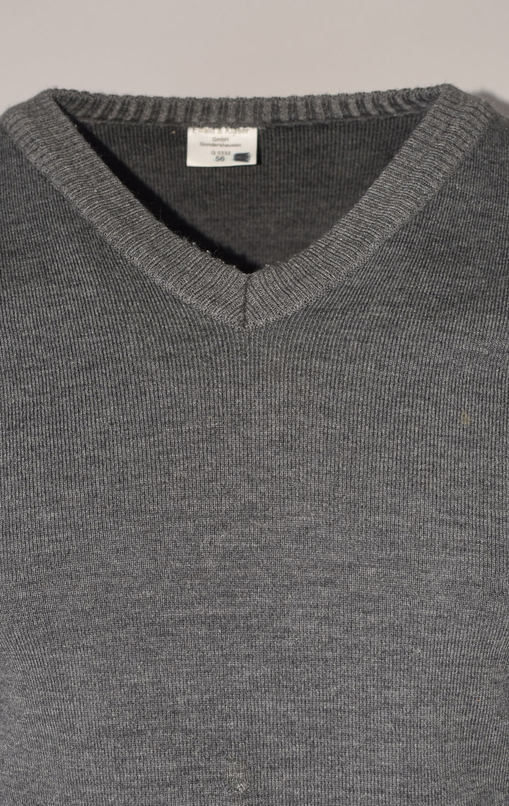 Свитер армейский V-neck grey б/у Германия