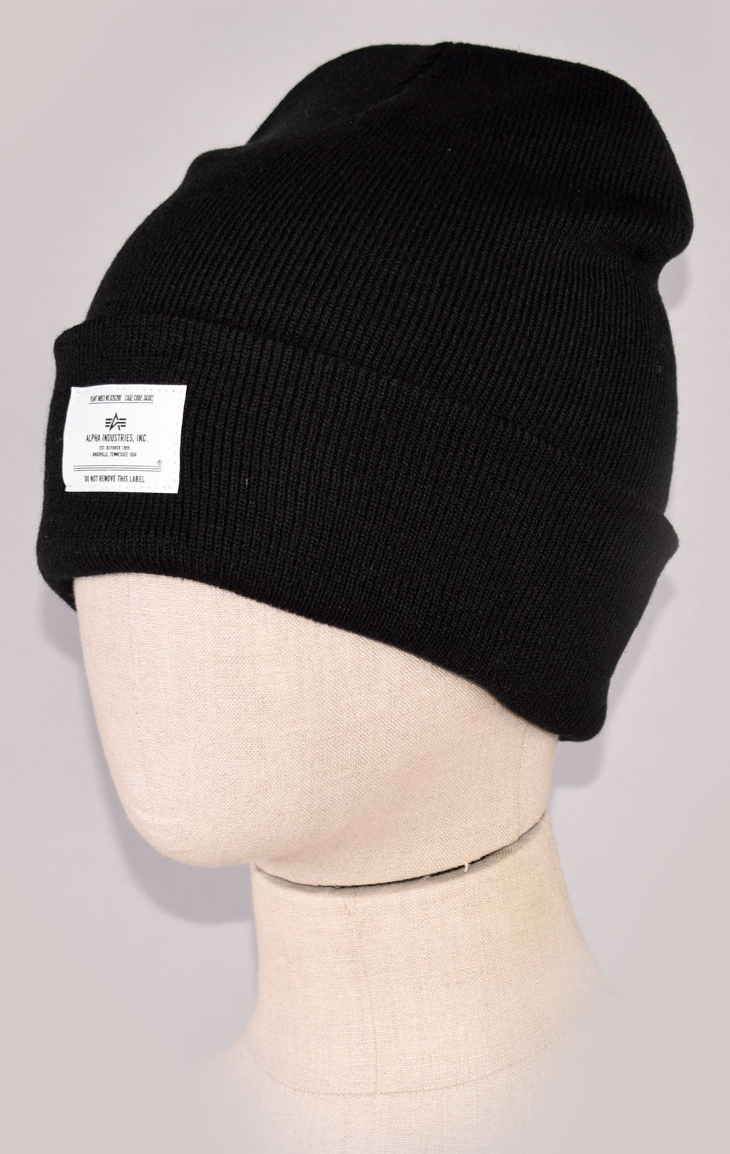 Шапка ALPHA INDUSTRIES ESSENTIAL BEANIE FW 21/22 black 