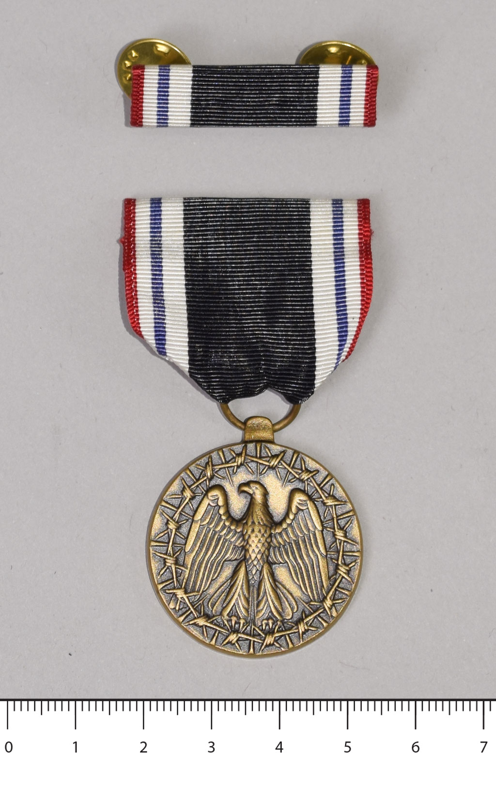 Медаль Prisoner of War США