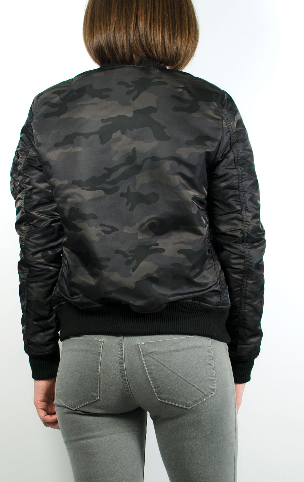 Женский бомбер ALPHA INDUSTRIES VF 59 MA-1 black camo 