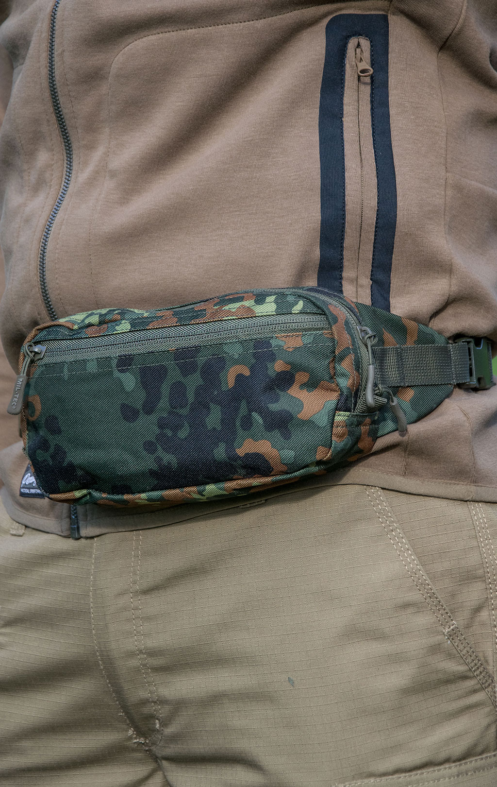 Сумка поясная Mil-Tec TRAVELLER 24x6x12 flecktarn 