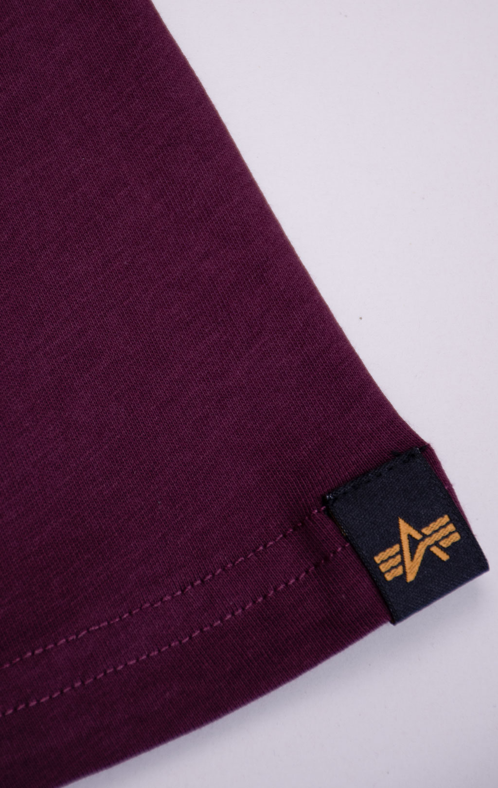 Футболка ALPHA INDUSTRIES BACKPRINT T dark cherry 