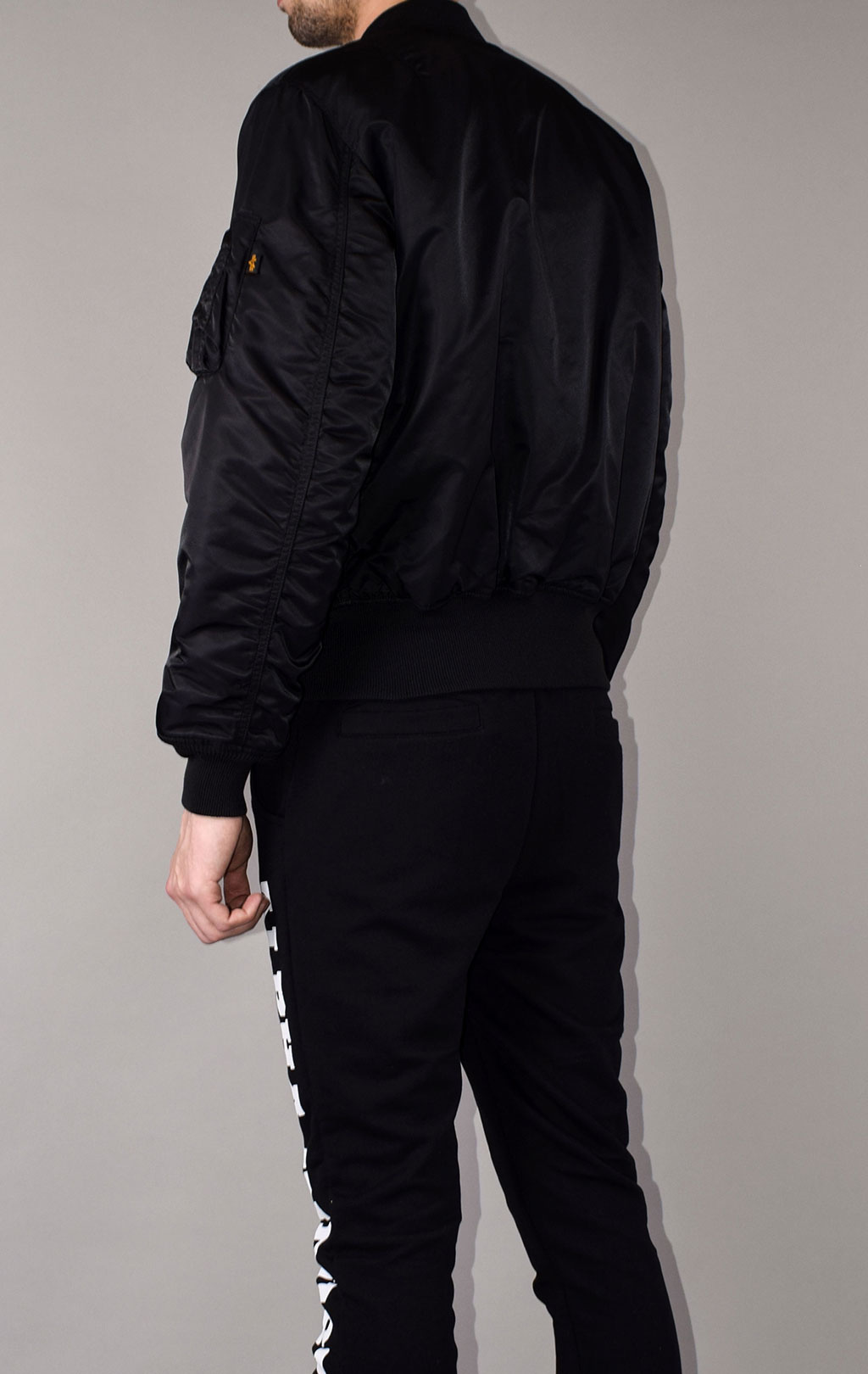 Бомбер ALPHA INDUSTRIES big size MA-1 black 