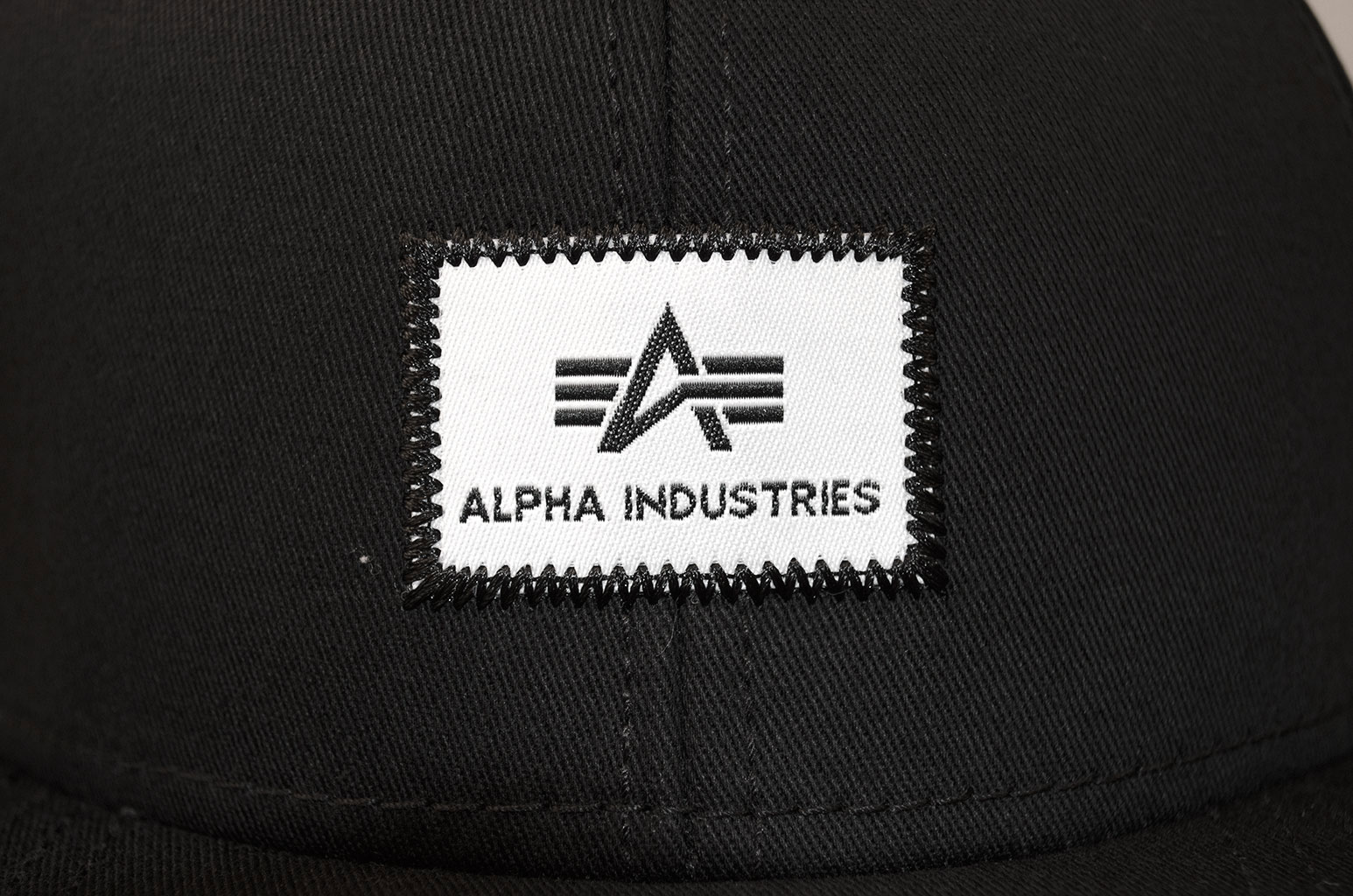Бейсболка ALPHA INDUSTRIES X-FIT CAP black 