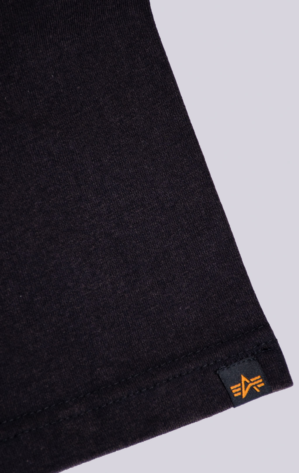 Футболка ALPHA INDUSTRIES ESSENTIAL WASHED TEE плотная FW 21/22 black 