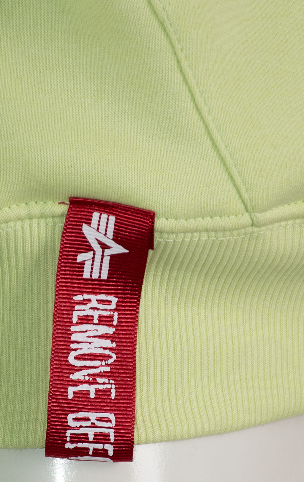 Толстовка ALPHA INDUSTRIES BASIC HOODY SMALL LOGO arctic lime 
