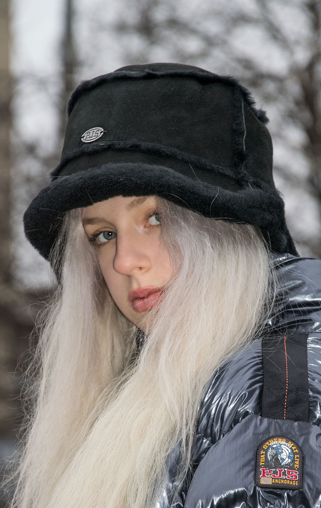 Женская панама PARAJUMPERS SHEARLING BUCKET HAT овчина FW 21/22 black 